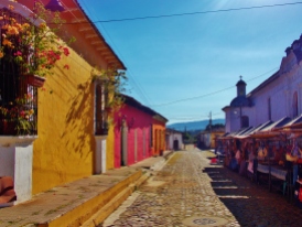 Bright colours of Suchitoto